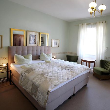 Historisches Hotel Zum Schwan Bad Karlshafen Ngoại thất bức ảnh