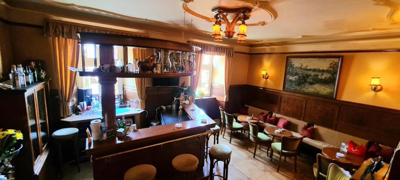 Historisches Hotel Zum Schwan Bad Karlshafen Ngoại thất bức ảnh