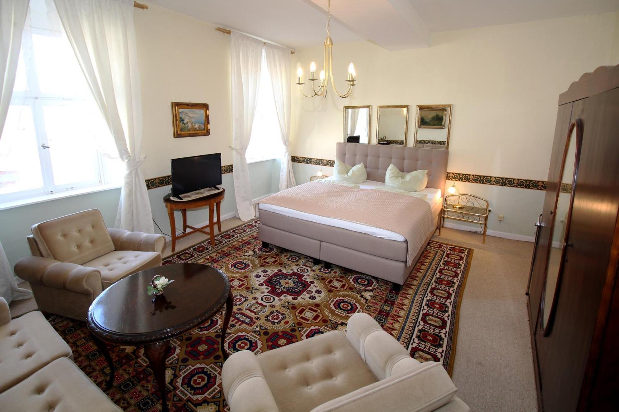 Historisches Hotel Zum Schwan Bad Karlshafen Ngoại thất bức ảnh