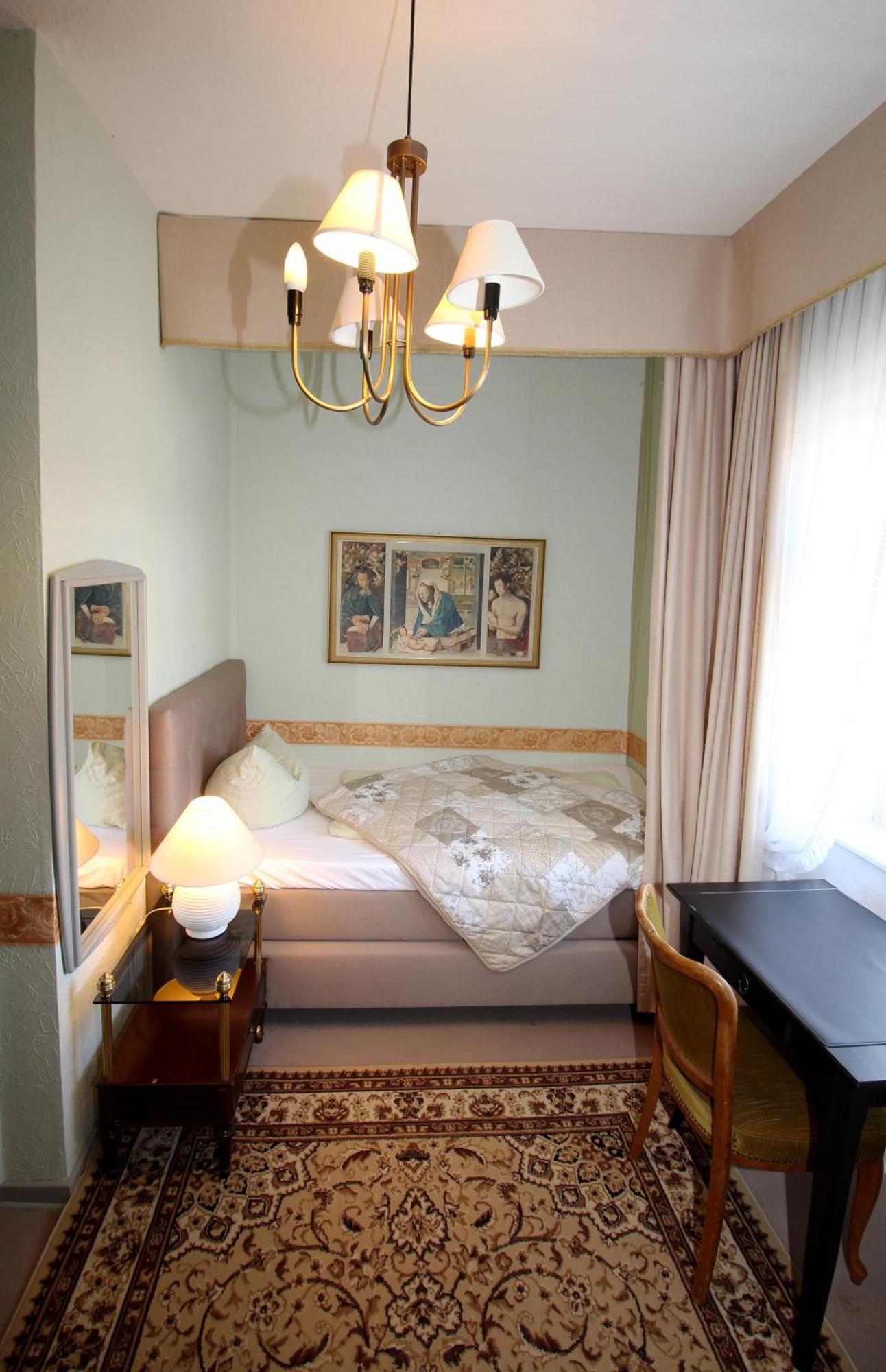 Historisches Hotel Zum Schwan Bad Karlshafen Ngoại thất bức ảnh