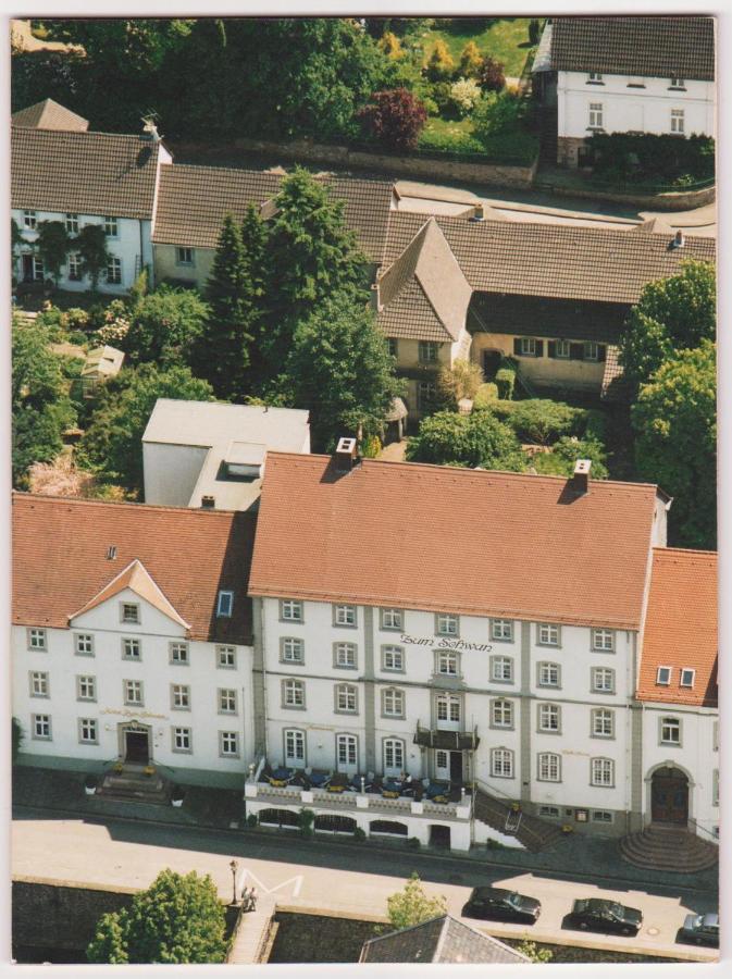 Historisches Hotel Zum Schwan Bad Karlshafen Ngoại thất bức ảnh