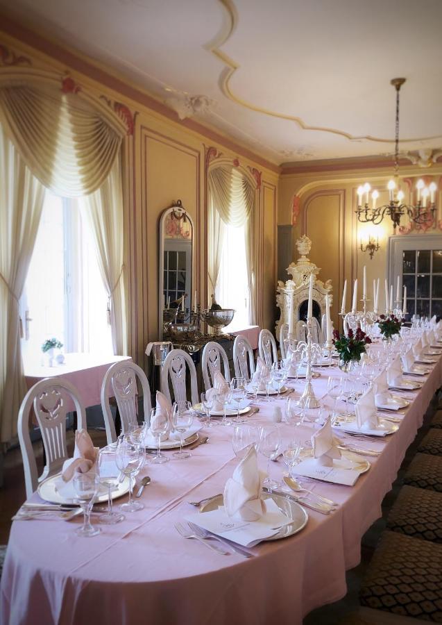 Historisches Hotel Zum Schwan Bad Karlshafen Ngoại thất bức ảnh